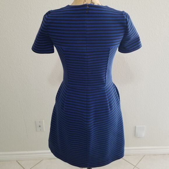 MADEWELL blue and black striped dress size 2 layered tucks - Picture 2 of 5